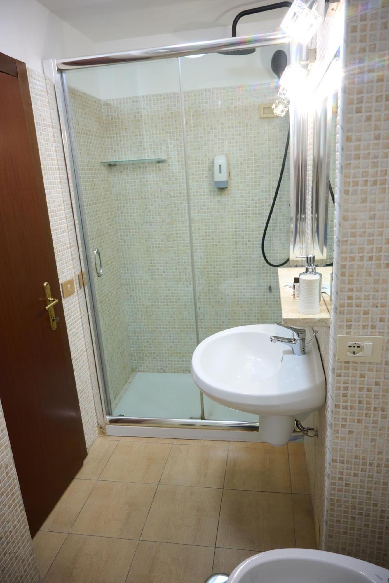 On The Rainbow B&B Rome Luaran gambar